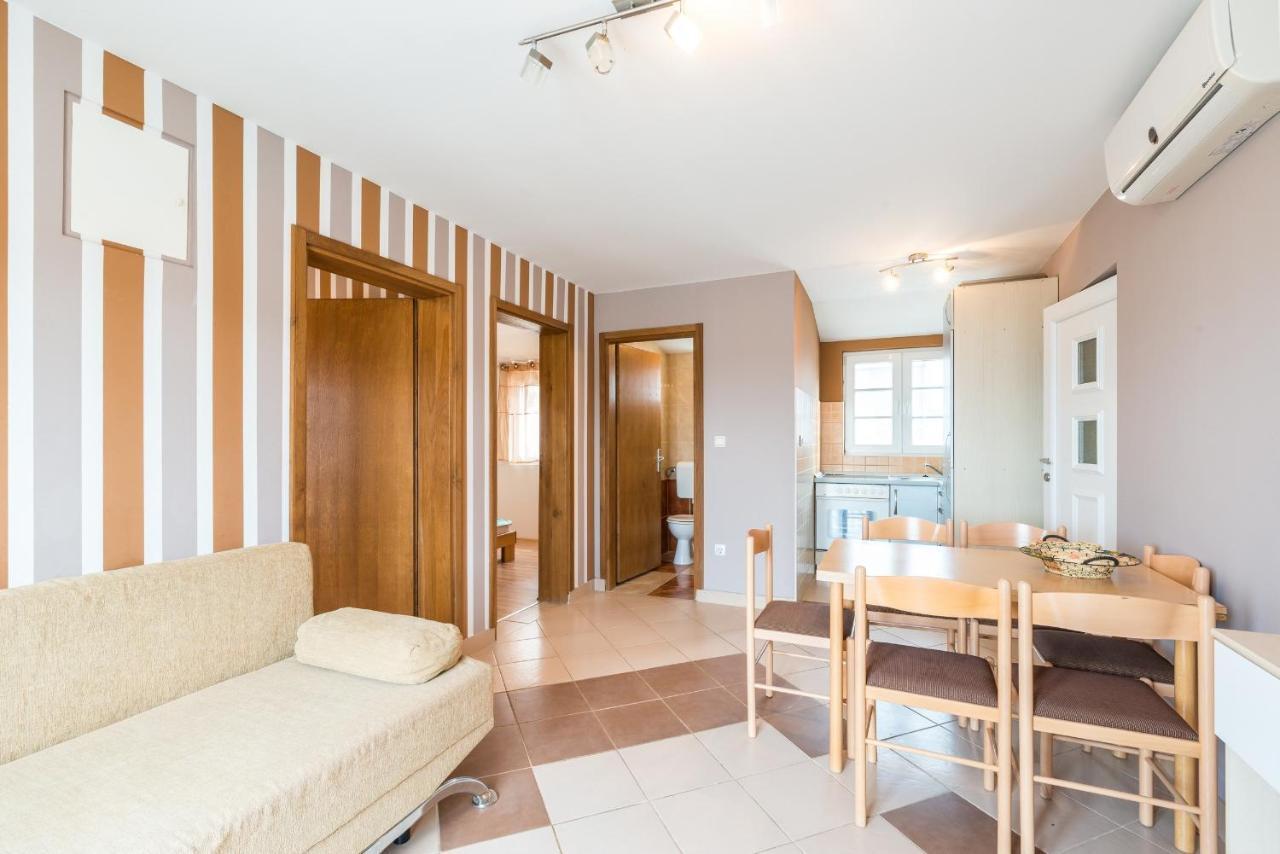 Apartments Mahnet ヴィル 部屋 写真